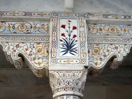 Cómo se realiza la oración a la Virgen del Pilar para pedir un favor