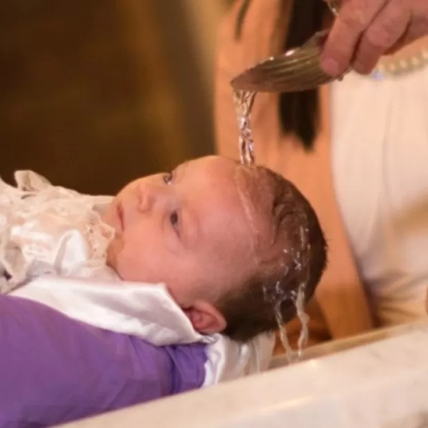 Como explicar el bautismo a los niños