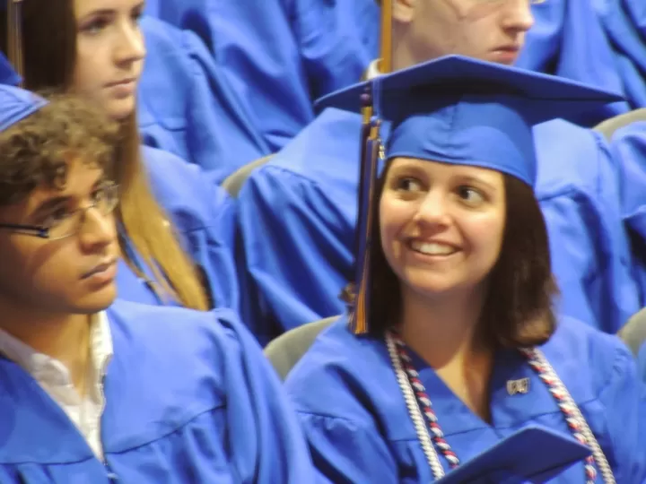 donde estudian los curas