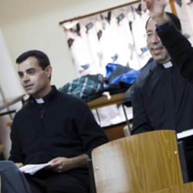 formacion de sacerdotes