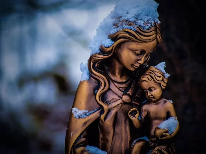 oracion virgen de la almudena