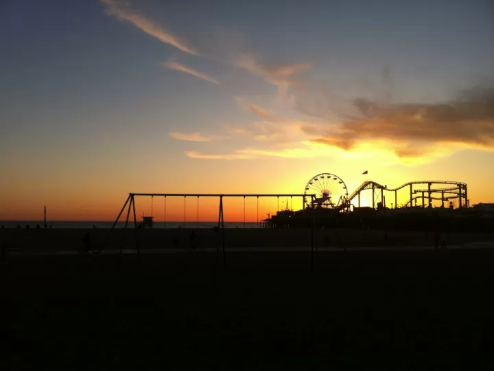 santa monica oraciones